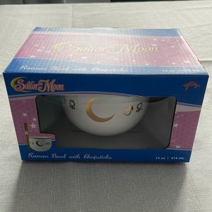 Sailor Moon Ramen bowl w/chopsticks